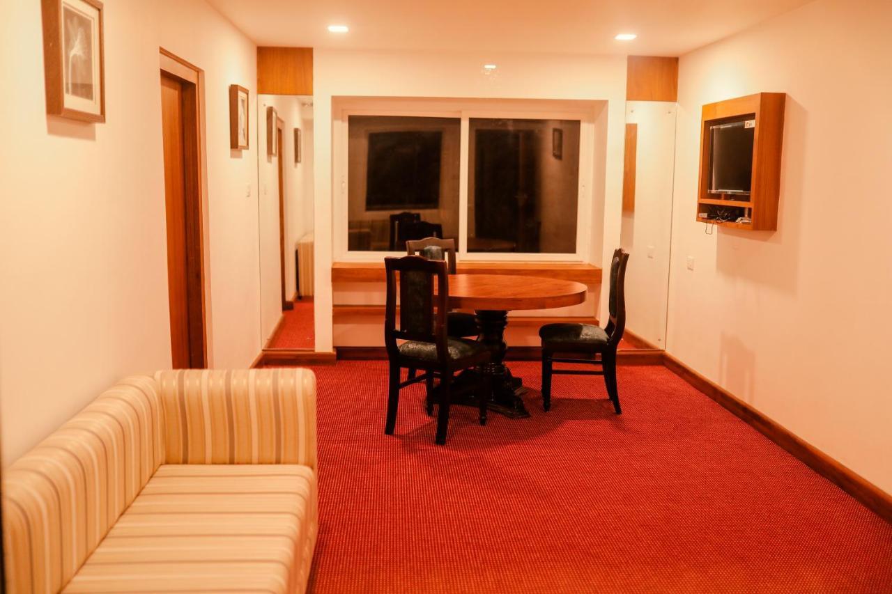 Mpsroyalsuites Perintalmanna المظهر الخارجي الصورة