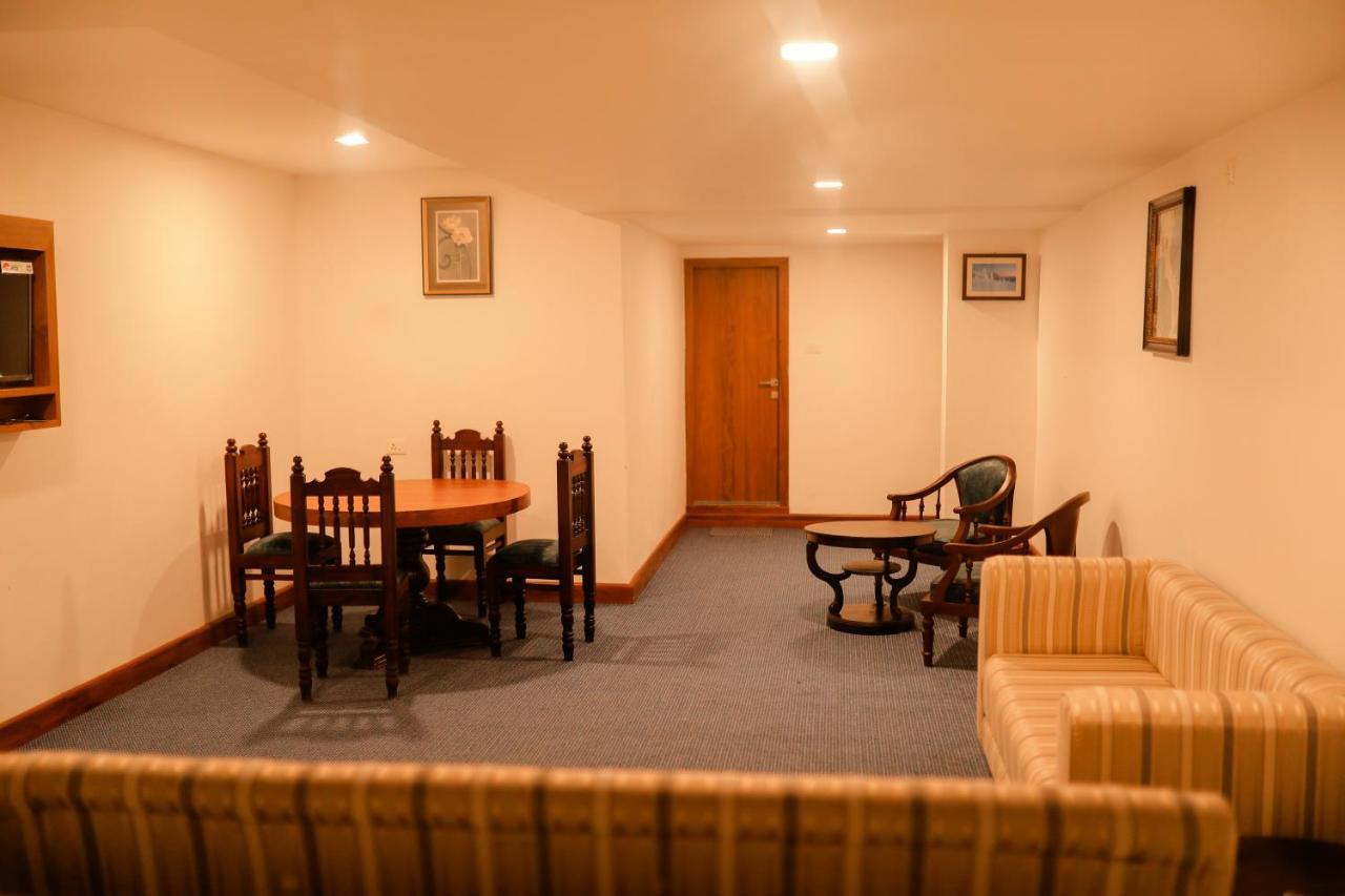 Mpsroyalsuites Perintalmanna المظهر الخارجي الصورة