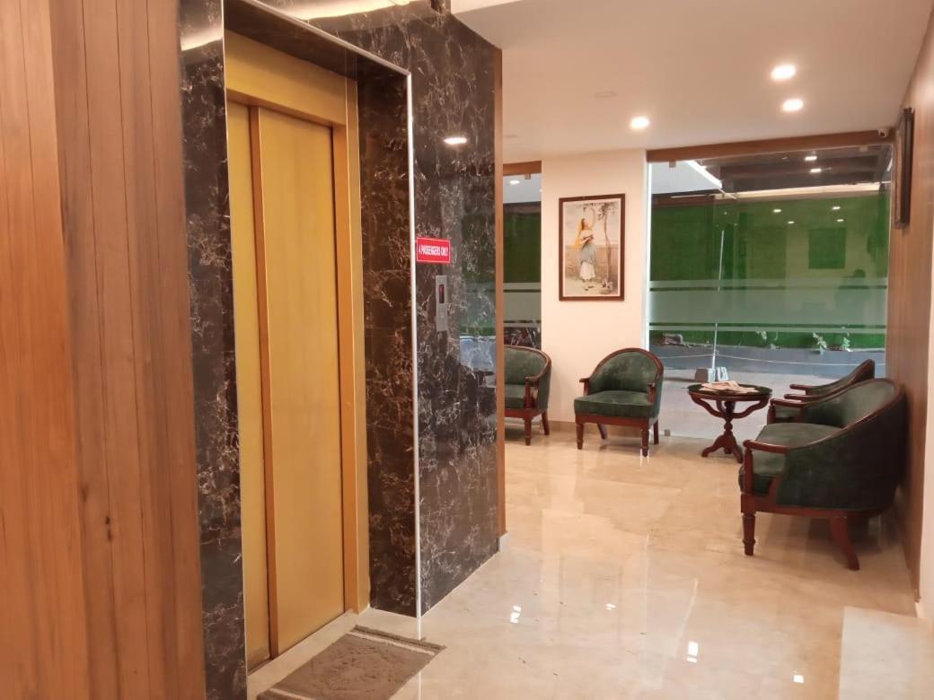 Mpsroyalsuites Perintalmanna المظهر الخارجي الصورة